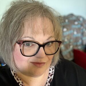 Meet your Posher, Lashonda